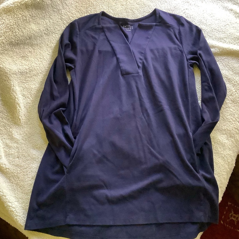 Land’s End navy blue long knit tunic top M nice!